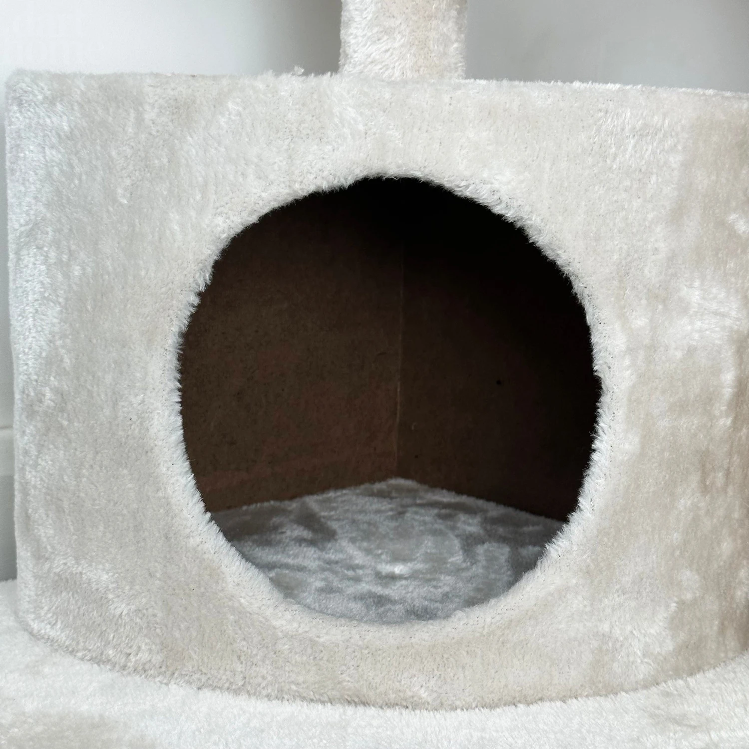 Darthome Limited Cream Corner Cat Scratcher Tree 3 Darthome Limited Cream Corner Cat Scratcher Tree - Image 3