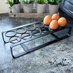 Darthome Limited Black Iron Egg Holder