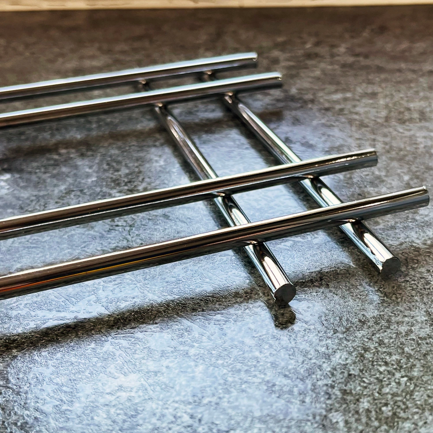 Darthome Limited Cast Iron Chrome Square Trivet 20cm 4 Darthome Limited Cast Iron Chrome Square Trivet 20cm - Image 4