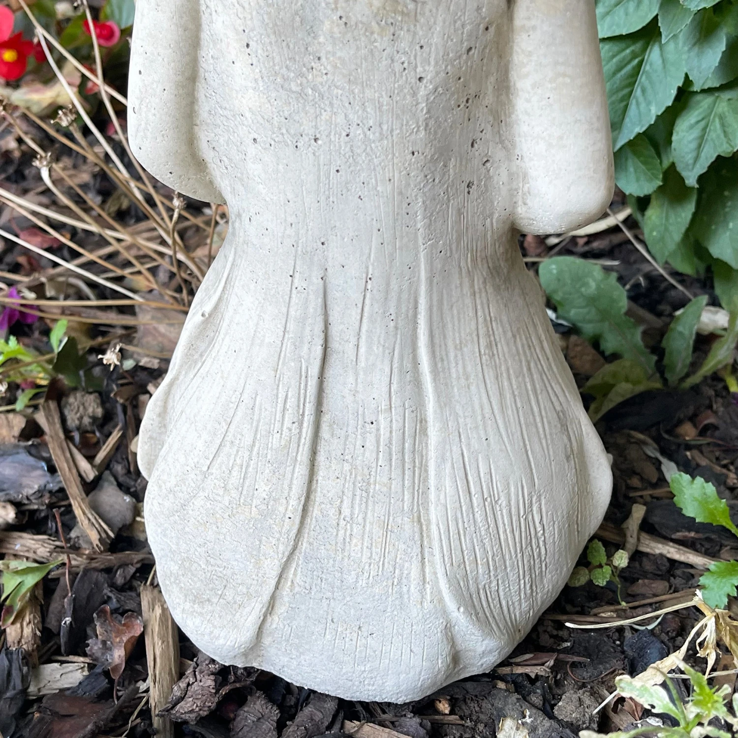 Darthome Limited Stone Flower Girl Garden Sculpture 6 Darthome Limited Stone Flower Girl Garden Sculpture - Image 6