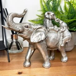 Darthome Limited Silver Elephant With Calves Ornament