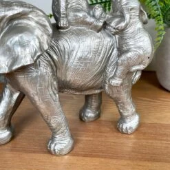 Darthome Limited Silver Elephant With Calves Ornament -Decor Garden Shop IMG E3134 1