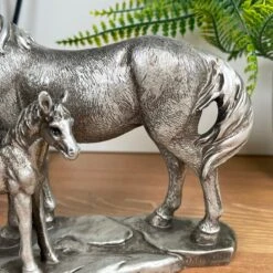 Darthome Limited Silver Horse & Foal Ornament -Decor Garden Shop IMG E3145