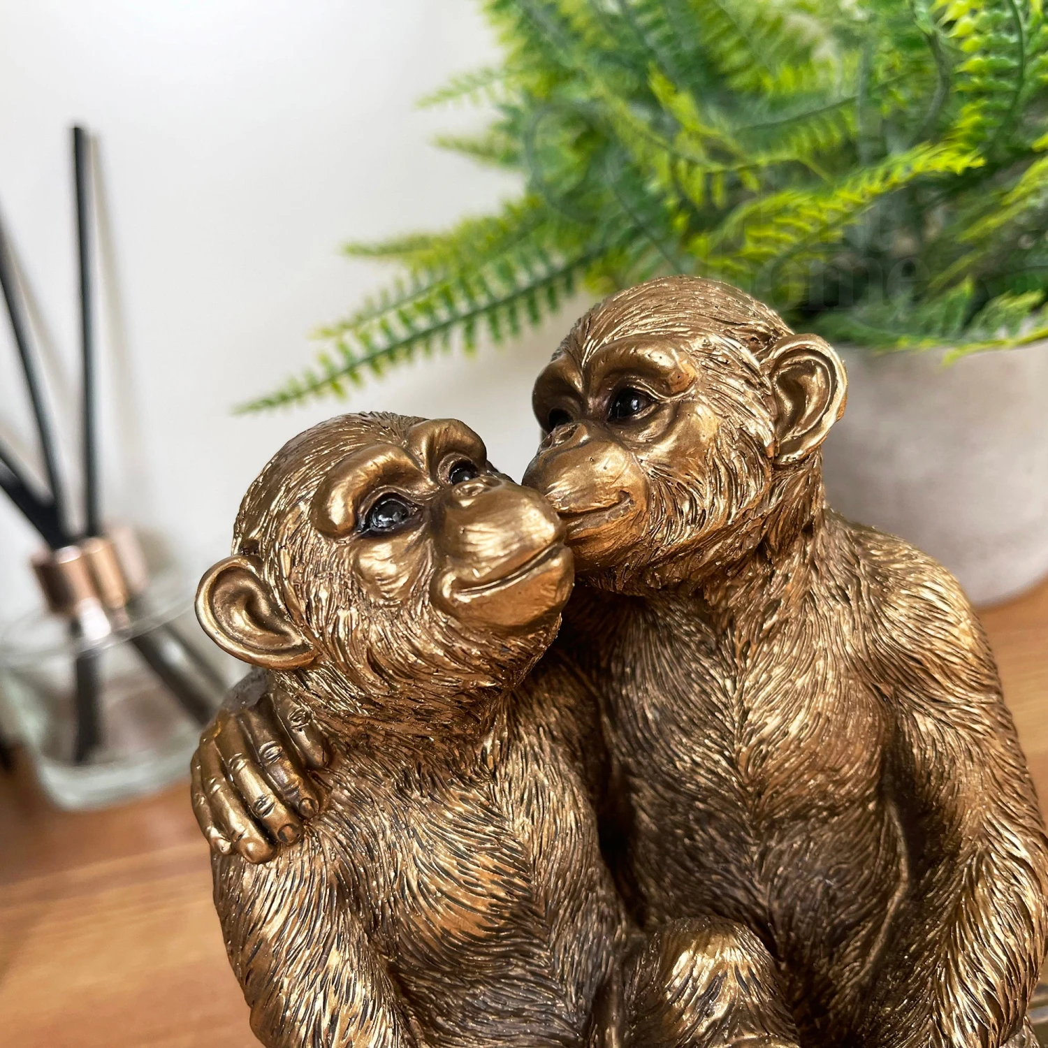 Darthome Limited Bronze Romantic Monkey Couple Figurine 2 Darthome Limited Bronze Romantic Monkey Couple Figurine - Image 2
