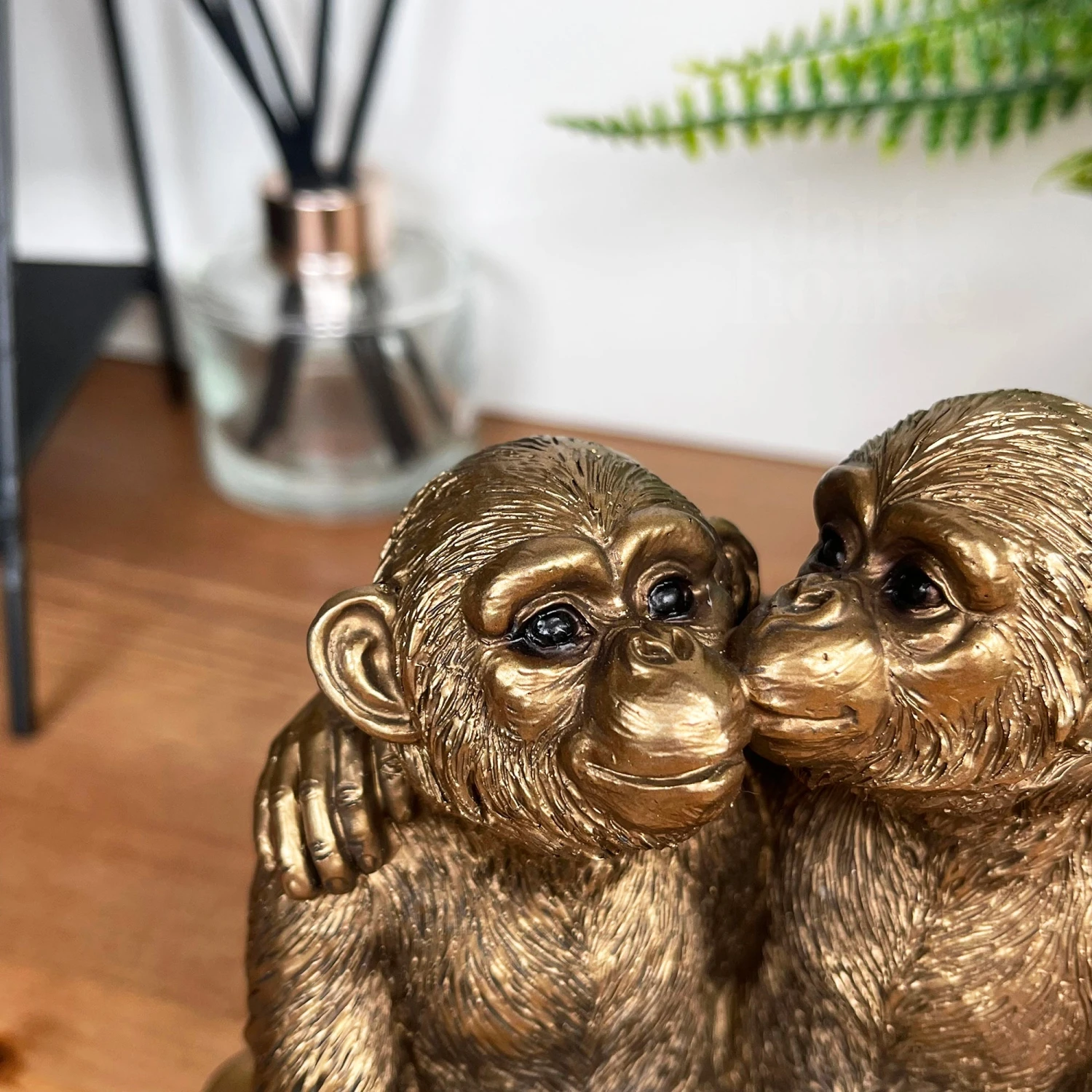 Darthome Limited Bronze Romantic Monkey Couple Figurine 5 Darthome Limited Bronze Romantic Monkey Couple Figurine - Image 5