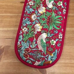 Darthome Limited William Morris Strawberry Thief Double Oven Glove -Decor Garden Shop IMG E3277