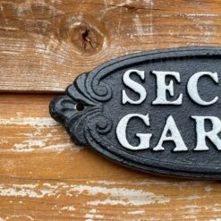 Darthome Limited Secret Garden Black Cast Iron Sign -Decor Garden Shop IMG E3498
