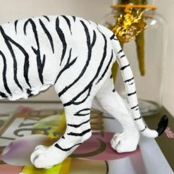 Darthome Limited Siberian Snow Tiger Figurine 11 Darthome Limited Siberian Snow Tiger Figurine -Decor Garden Shop IMG E3535 edited31 1