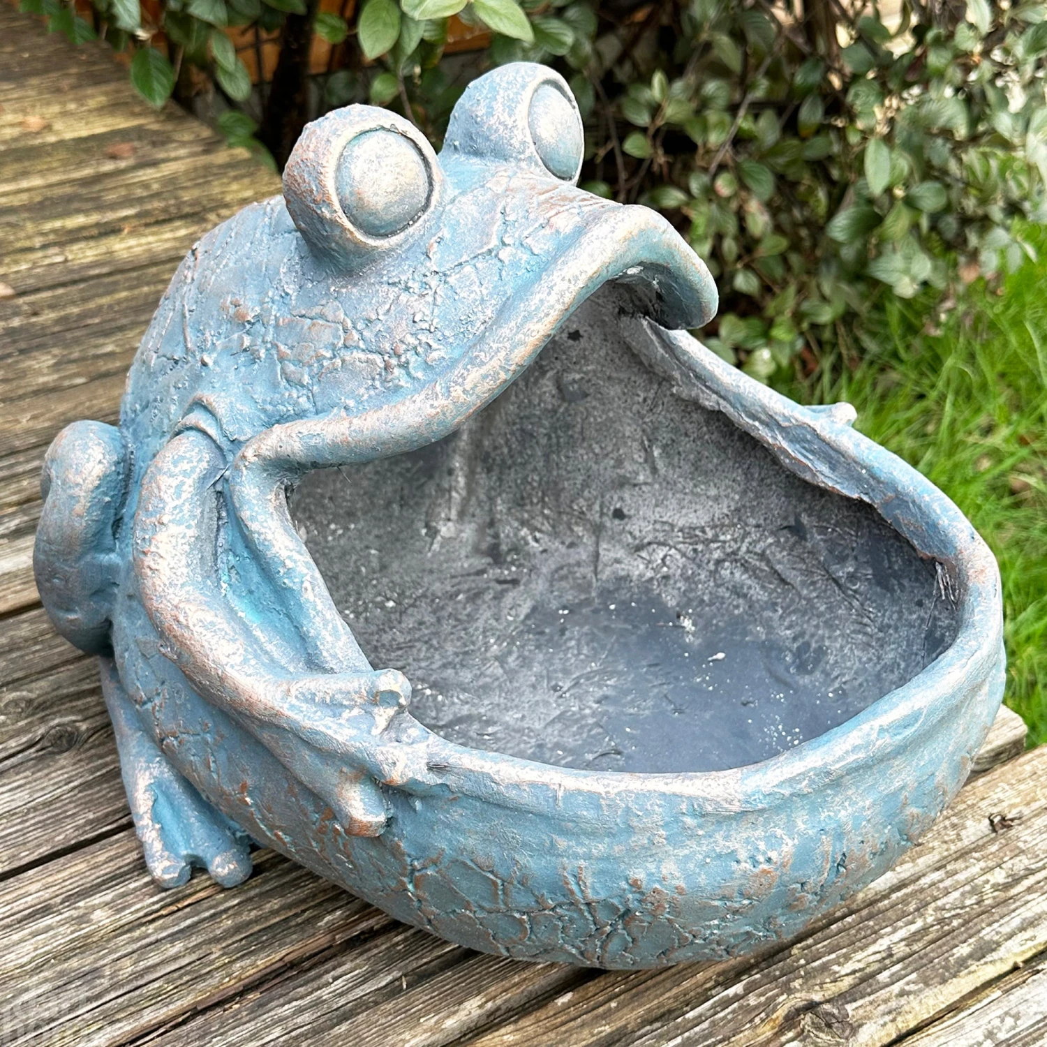 Darthome Limited Bull Frog Garden Planter 1 Darthome Limited Bull Frog Garden Planter