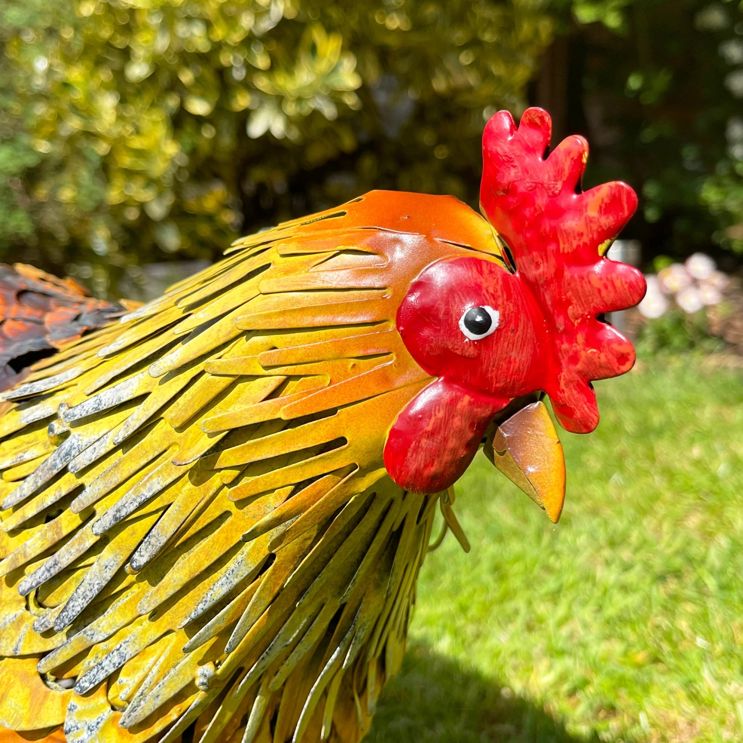 Darthome Limited Metal Feeding Hen Garden Ornament 2 Darthome Limited Metal Feeding Hen Garden Ornament - Image 2