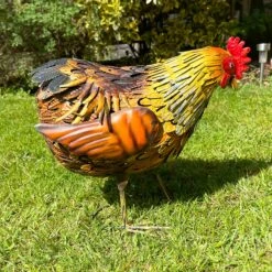 Darthome Limited Metal Feeding Hen Garden Ornament -Decor Garden Shop IMG E3722 edited8