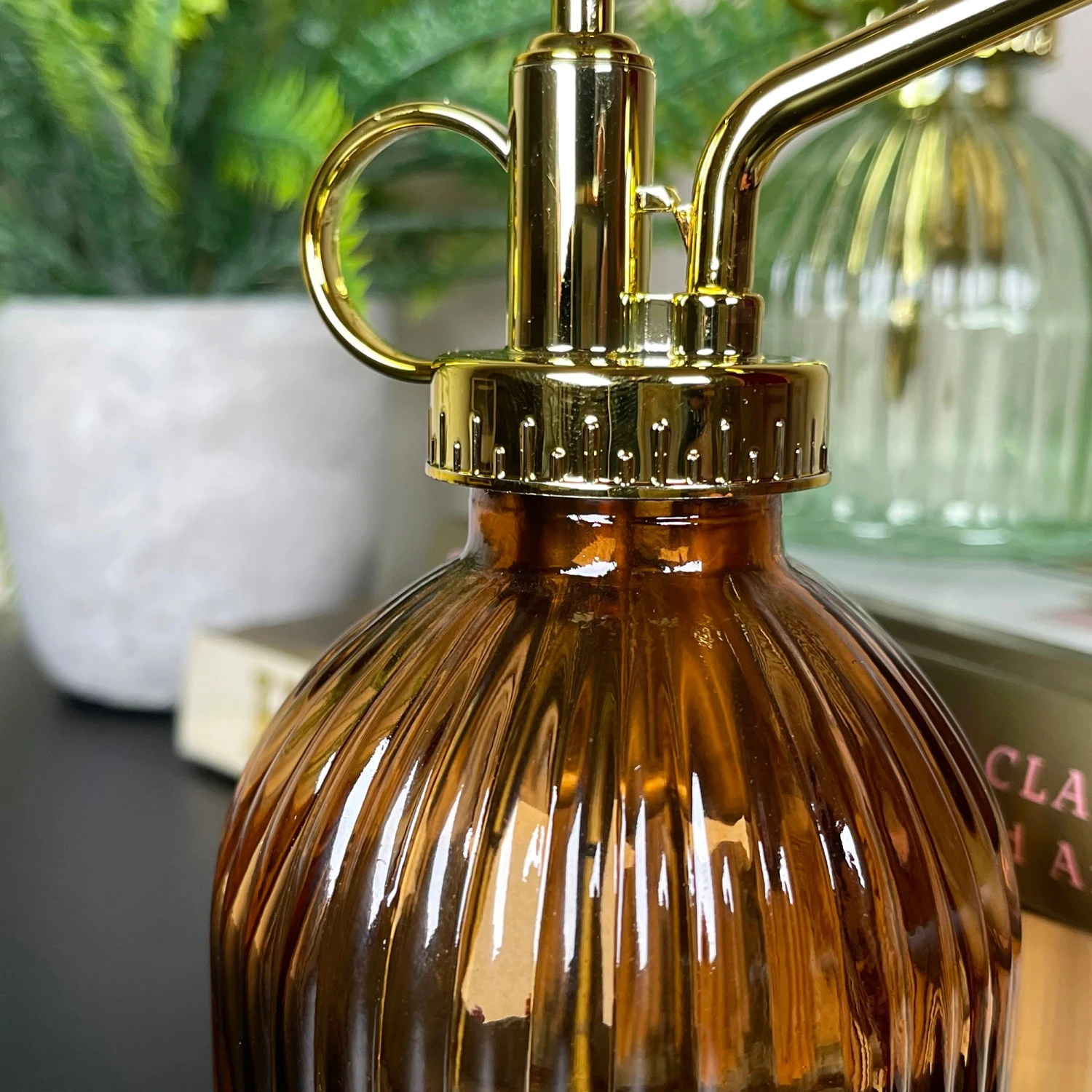 Darthome Limited Autumnal Ribbed Glass Plant Mister 200ml 6 Darthome Limited Autumnal Ribbed Glass Plant Mister 200ml - Image 6