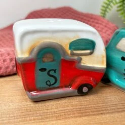 Darthome Limited Car & Caravan Salt And Pepper Shaker Set 12 Darthome Limited Car & Caravan Salt And Pepper Shaker Set -Decor Garden Shop IMG E4026