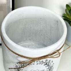 Darthome Limited Cement White Round Bee Pot 9 Darthome Limited Cement White Round Bee Pot -Decor Garden Shop IMG E4064 488cd0d8 2957 4824 ad34 8e33c559261f
