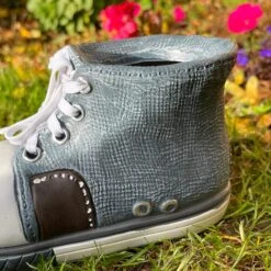 Darthome Limited Resin Pair Of Boot Planters -Decor Garden Shop IMG E4097