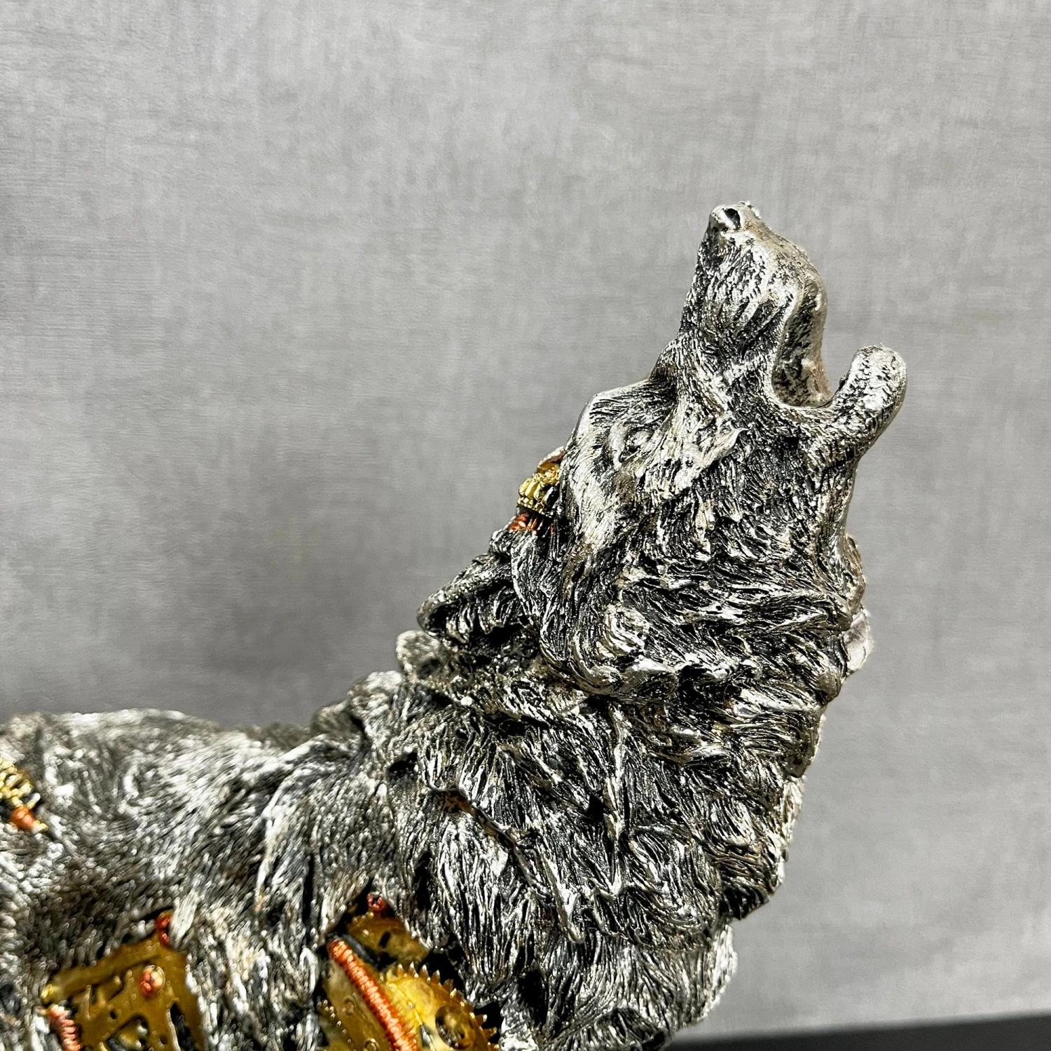 Darthome Limited Silver Steampunk Howling Wolf Ornament 2 Darthome Limited Silver Steampunk Howling Wolf Ornament - Image 2