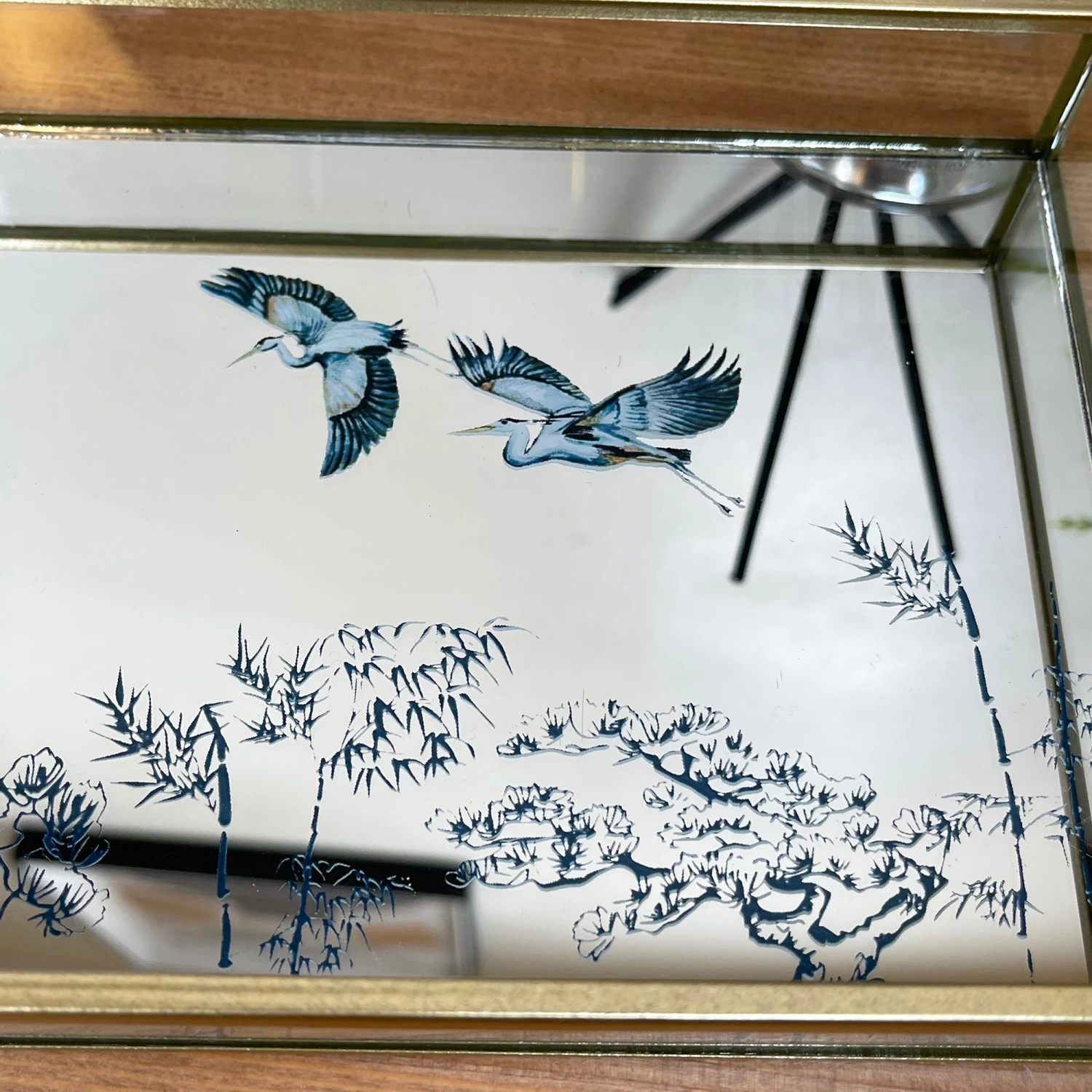 Darthome Limited Blue Oriental Heron Glass Mirrored Tray 4 Darthome Limited Blue Oriental Heron Glass Mirrored Tray - Image 4