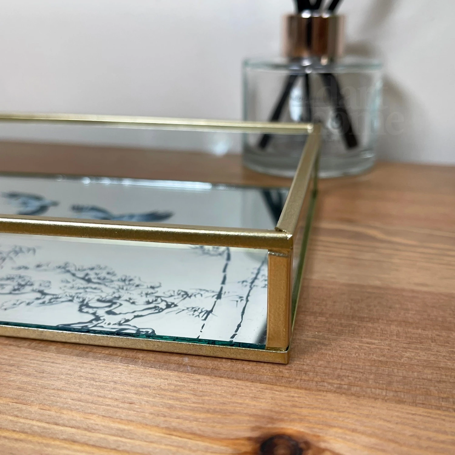 Darthome Limited Blue Oriental Heron Glass Mirrored Tray 6 Darthome Limited Blue Oriental Heron Glass Mirrored Tray - Image 6