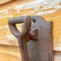 Darthome Limited Spade Cast Iron Door Knocker 9 Darthome Limited Spade Cast Iron Door Knocker -Decor Garden Shop IMG E4491 edited8 1