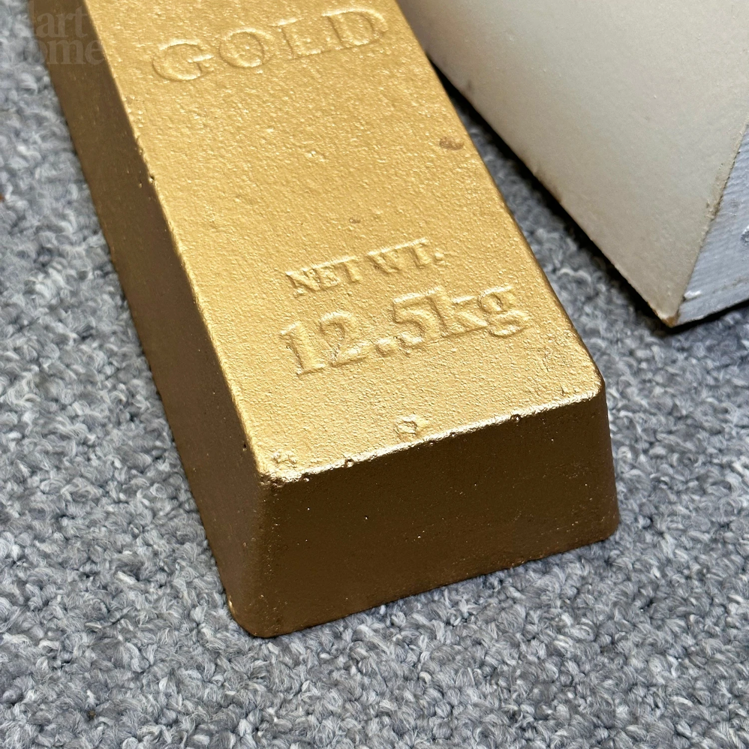 Darthome Limited Cast Iron Gold Bar Doorstop 2 Darthome Limited Cast Iron Gold Bar Doorstop - Image 2