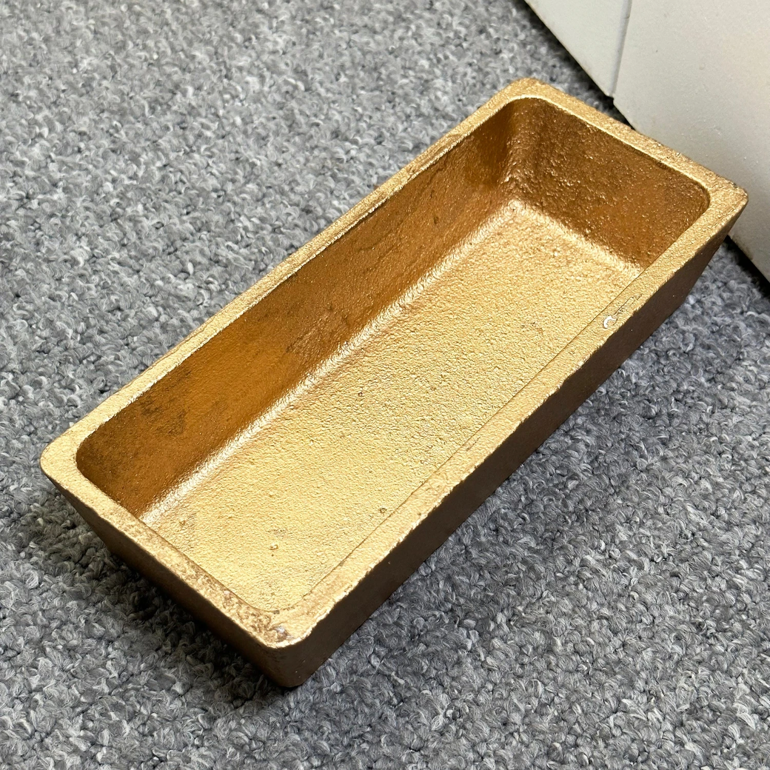 Darthome Limited Cast Iron Gold Bar Doorstop 7 Darthome Limited Cast Iron Gold Bar Doorstop - Image 7