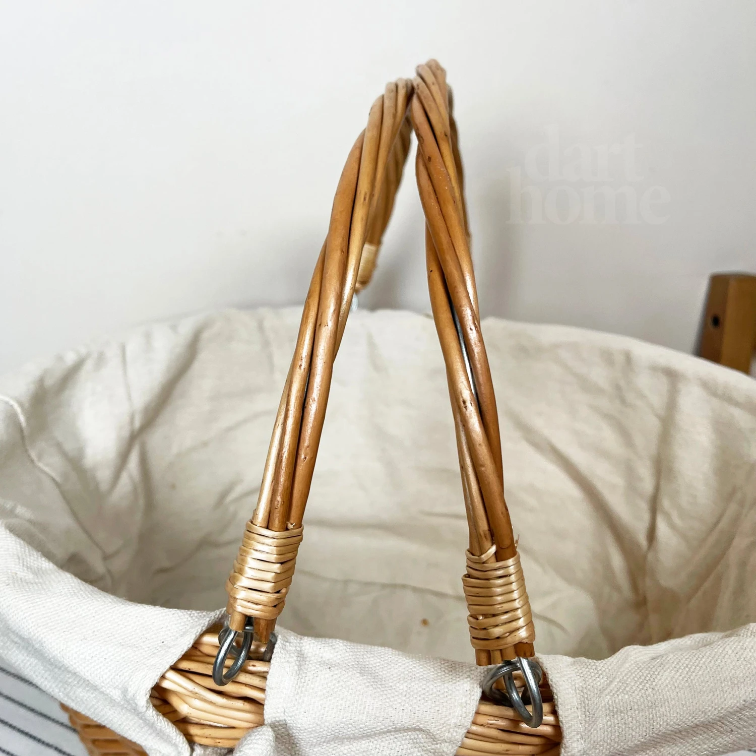 Darthome Limited Wicker Swing Handle Shopping Basket 3 Darthome Limited Wicker Swing Handle Shopping Basket - Image 3