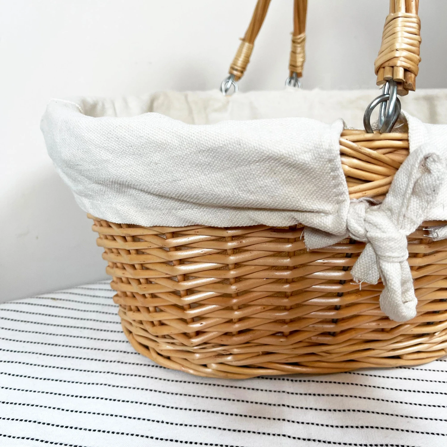 Darthome Limited Wicker Swing Handle Shopping Basket 5 Darthome Limited Wicker Swing Handle Shopping Basket - Image 5