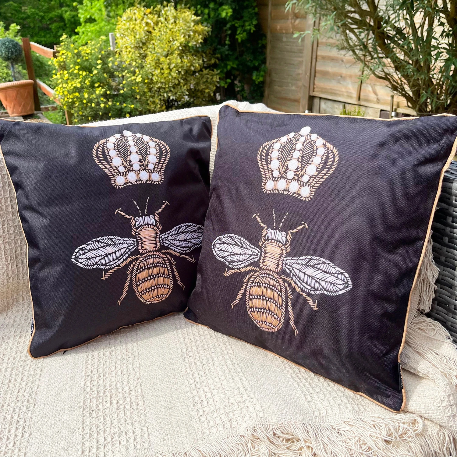 Darthome Limited Black Queen Bee Outdoor Cushion 7 Darthome Limited Black Queen Bee Outdoor Cushion - Image 7