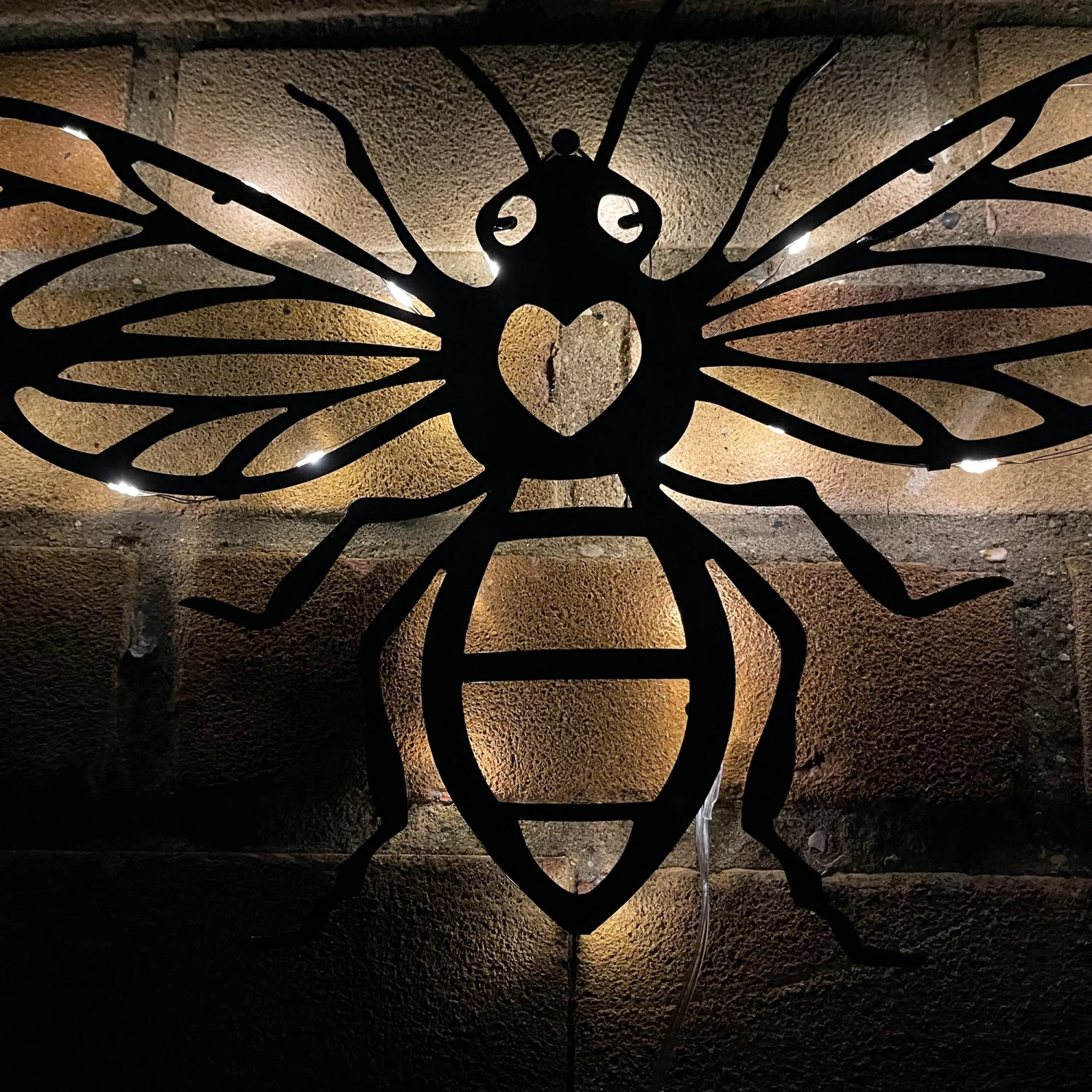 Darthome Limited Metal Honey Bee Solar Wall Art 2 Darthome Limited Metal Honey Bee Solar Wall Art - Image 2