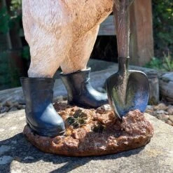 Darthome Limited Pig With Spade Garden Sculpture 9 Darthome Limited Pig With Spade Garden Sculpture -Decor Garden Shop IMG E5733 edited7