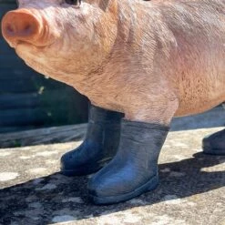 Darthome Limited Pink Resin Pig With Wellies Ornament -Decor Garden Shop IMG E5745 edited18