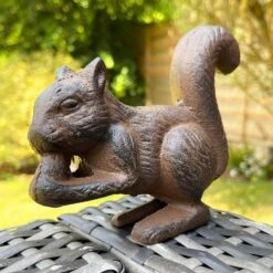 Darthome Limited Cast Iron Squirrel Eating Nut Ornament -Decor Garden Shop IMG E5917 edited168