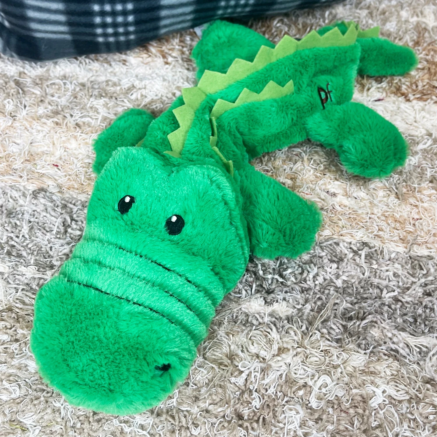 Darthome Limited Green Crocodile Eco Squeaky Dog Toy 1 Darthome Limited Green Crocodile Eco Squeaky Dog Toy