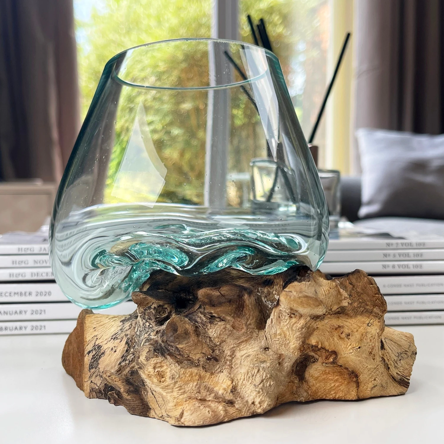 Darthome Limited 12cm Molten Glass Bowl With Teak Root Stand 5 Darthome Limited 12cm Molten Glass Bowl With Teak Root Stand - Image 5