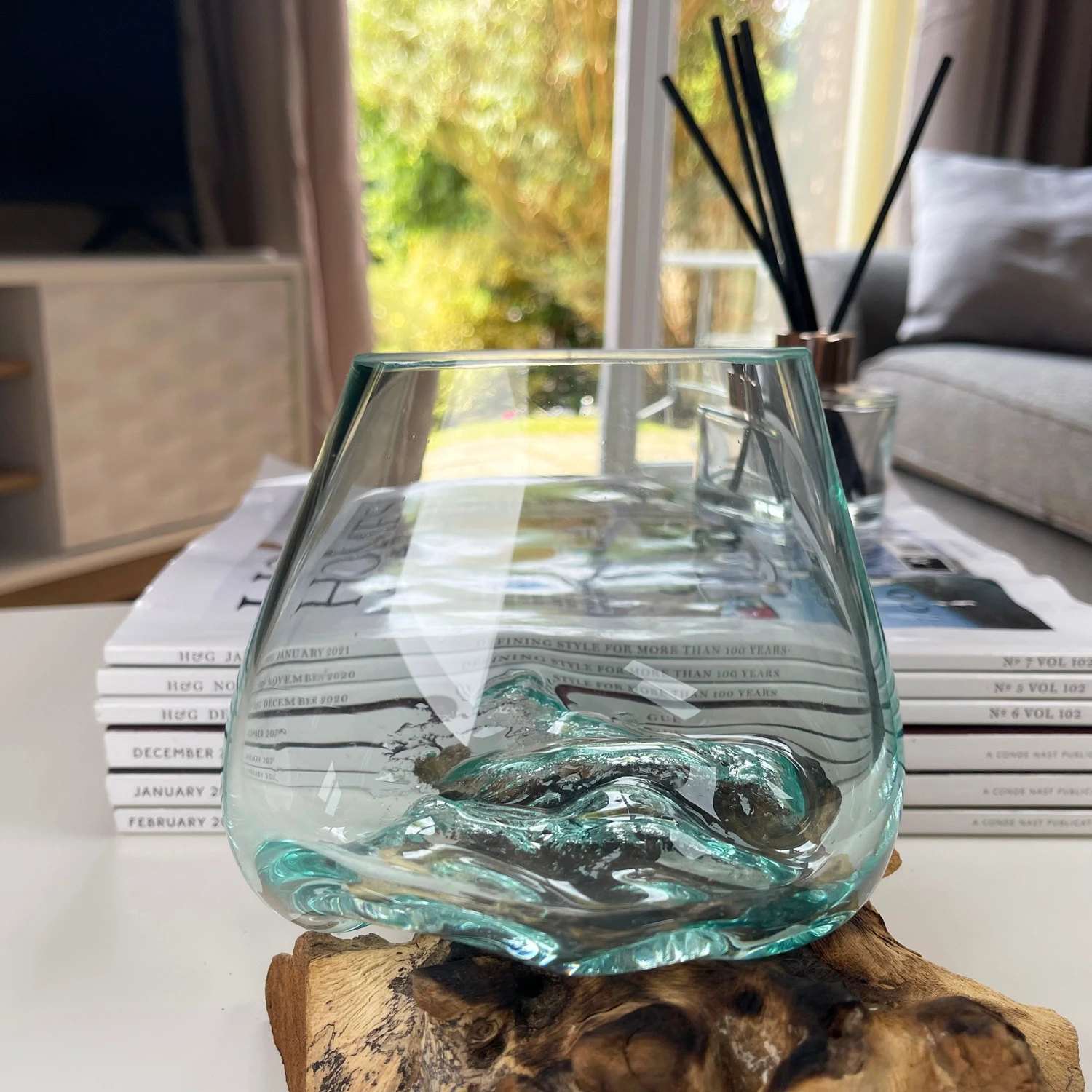 Darthome Limited 12cm Molten Glass Bowl With Teak Root Stand 6 Darthome Limited 12cm Molten Glass Bowl With Teak Root Stand - Image 6