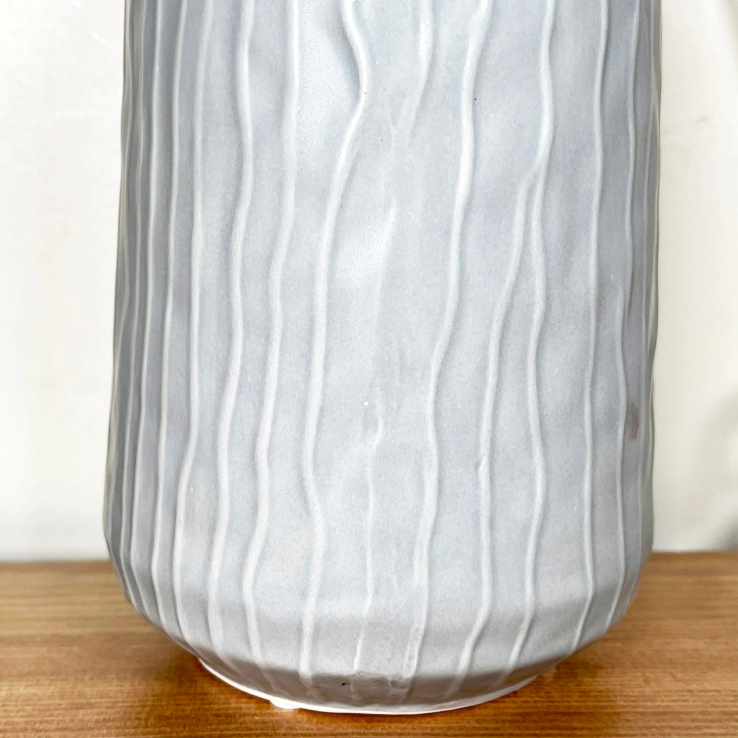 Darthome Limited Striped Pastel Grey Vase 2 Darthome Limited Striped Pastel Grey Vase - Image 2