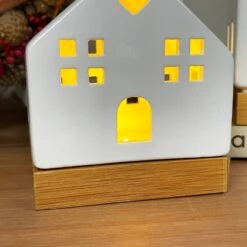 Darthome Limited Light Up Ceramic House Ornaments With Wood Base -Decor Garden Shop IMG E6294