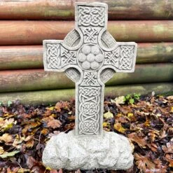 Darthome Limited Stone Celtic Cross Block Statue