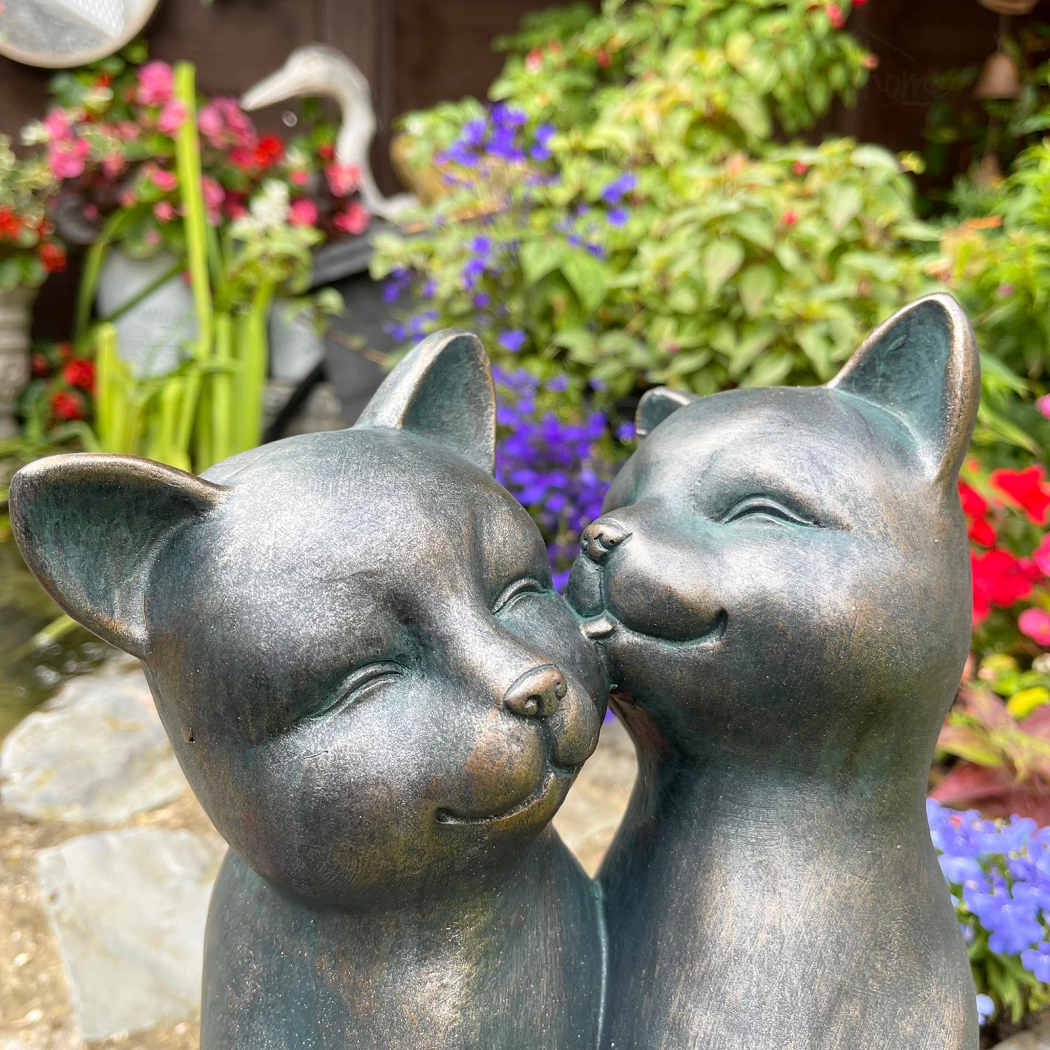 Darthome Limited Resin Preening Cats Garden Sculpture 2 Darthome Limited Resin Preening Cats Garden Sculpture - Image 2