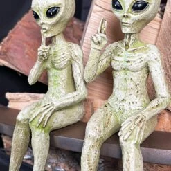 Darthome Limited Set Of 2 Alien Shelf Sitter Decorations 12 Darthome Limited Set Of 2 Alien Shelf Sitter Decorations -Decor Garden Shop IMG E6534