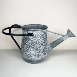 Darthome Limited Galvanised Zinc Metal Embossed Daisy Watering Can Planter 41cm