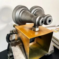 Darthome Limited Yellow Square Robot Clock -Decor Garden Shop IMG E7428