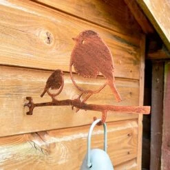Darthome Limited Robin & Baby Steel Bird Feeder Hanger - Copper Effect