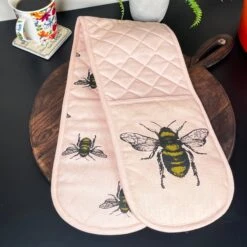 Darthome Limited 4pc Pink Bees Gauntlet Glove & Tea Towel Kitchen Set 34 Darthome Limited 4pc Pink Bees Gauntlet Glove & Tea Towel Kitchen Set -Decor Garden Shop IMG E7522
