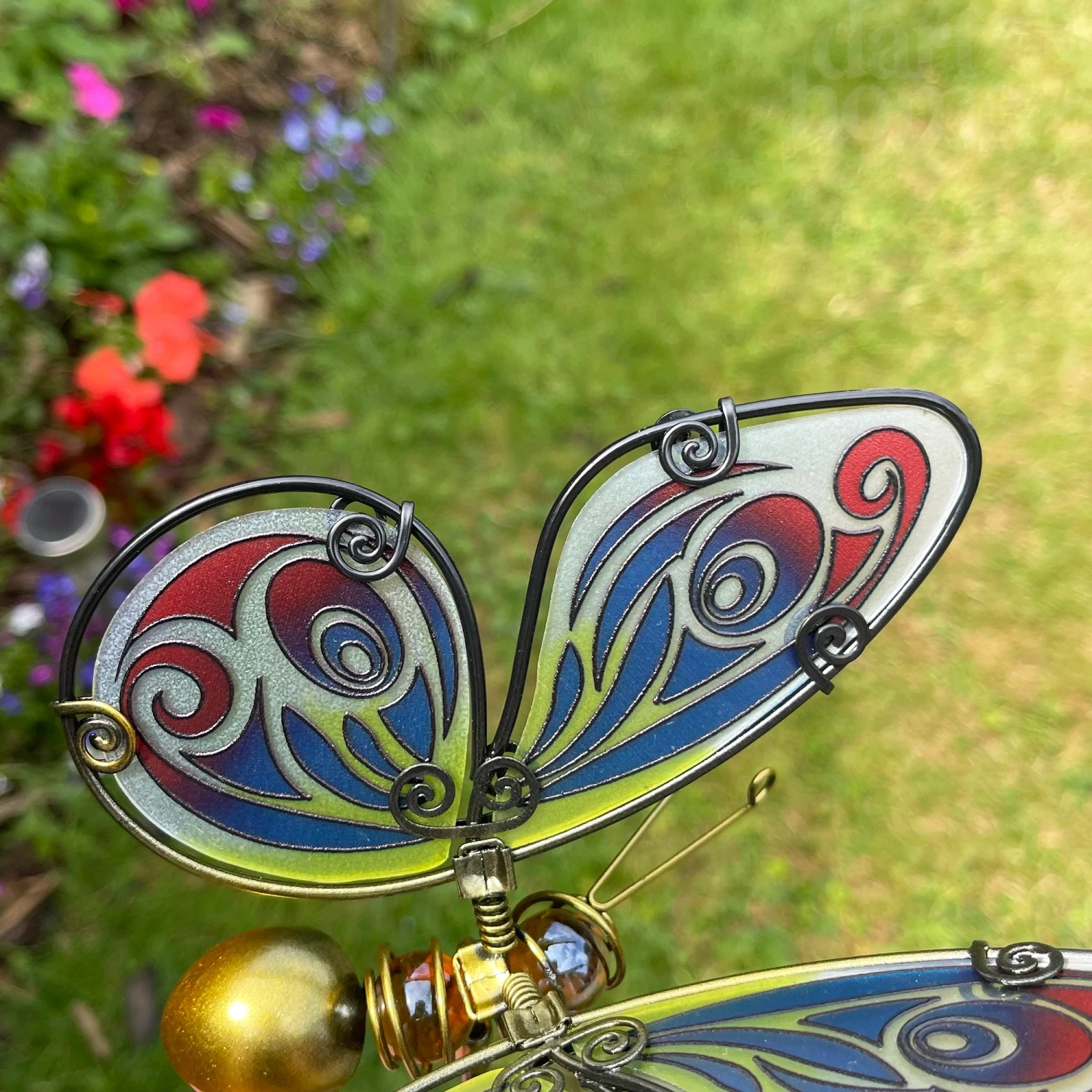 Darthome Limited Glass Butterfly Garden Stake - Red & Blue 4 Darthome Limited Glass Butterfly Garden Stake - Red & Blue - Image 4