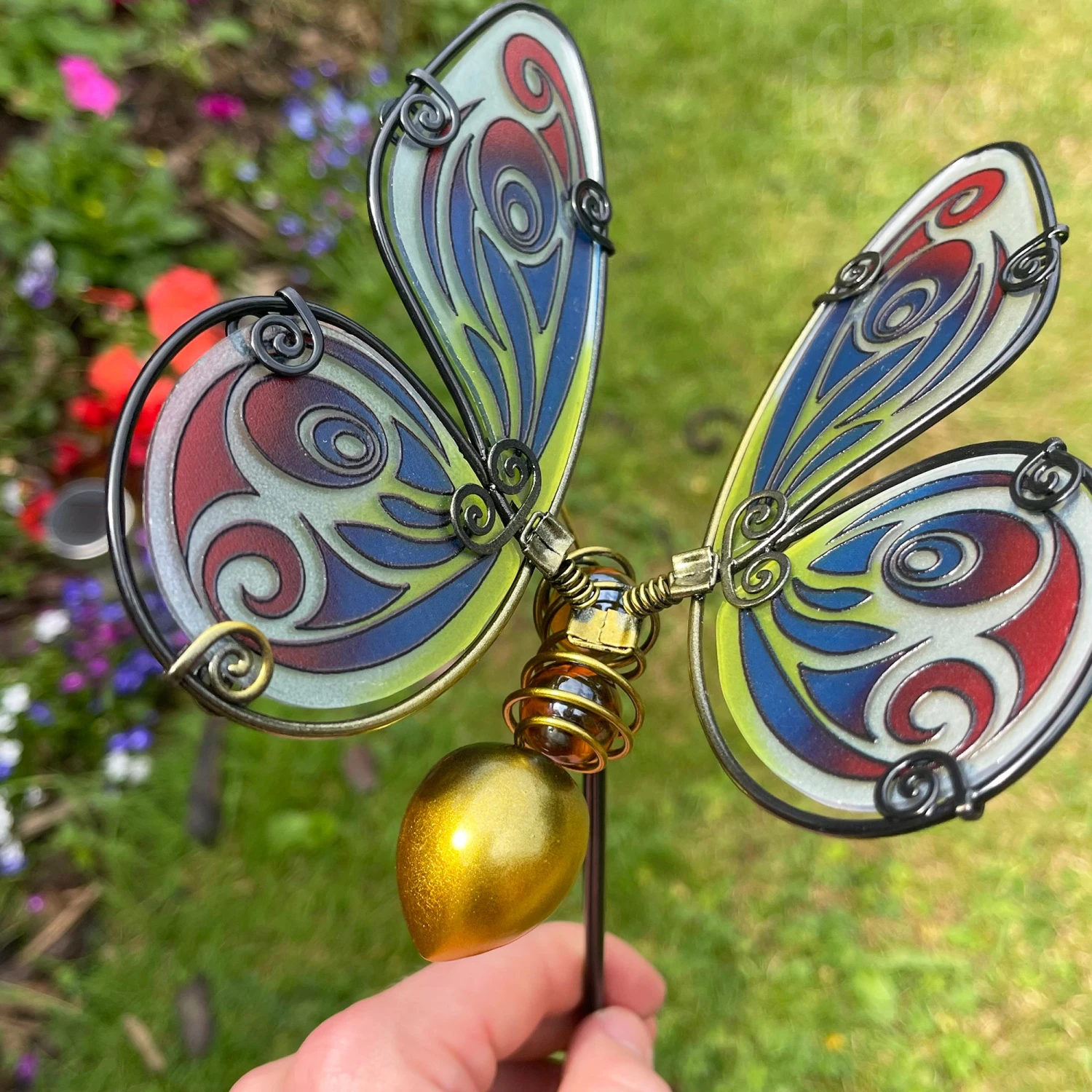 Darthome Limited Glass Butterfly Garden Stake - Red & Blue 5 Darthome Limited Glass Butterfly Garden Stake - Red & Blue - Image 5