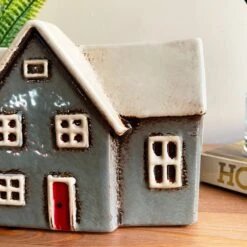 Darthome Limited Ceramic Grey Cottage House Plant Pot -Decor Garden Shop IMG E7783