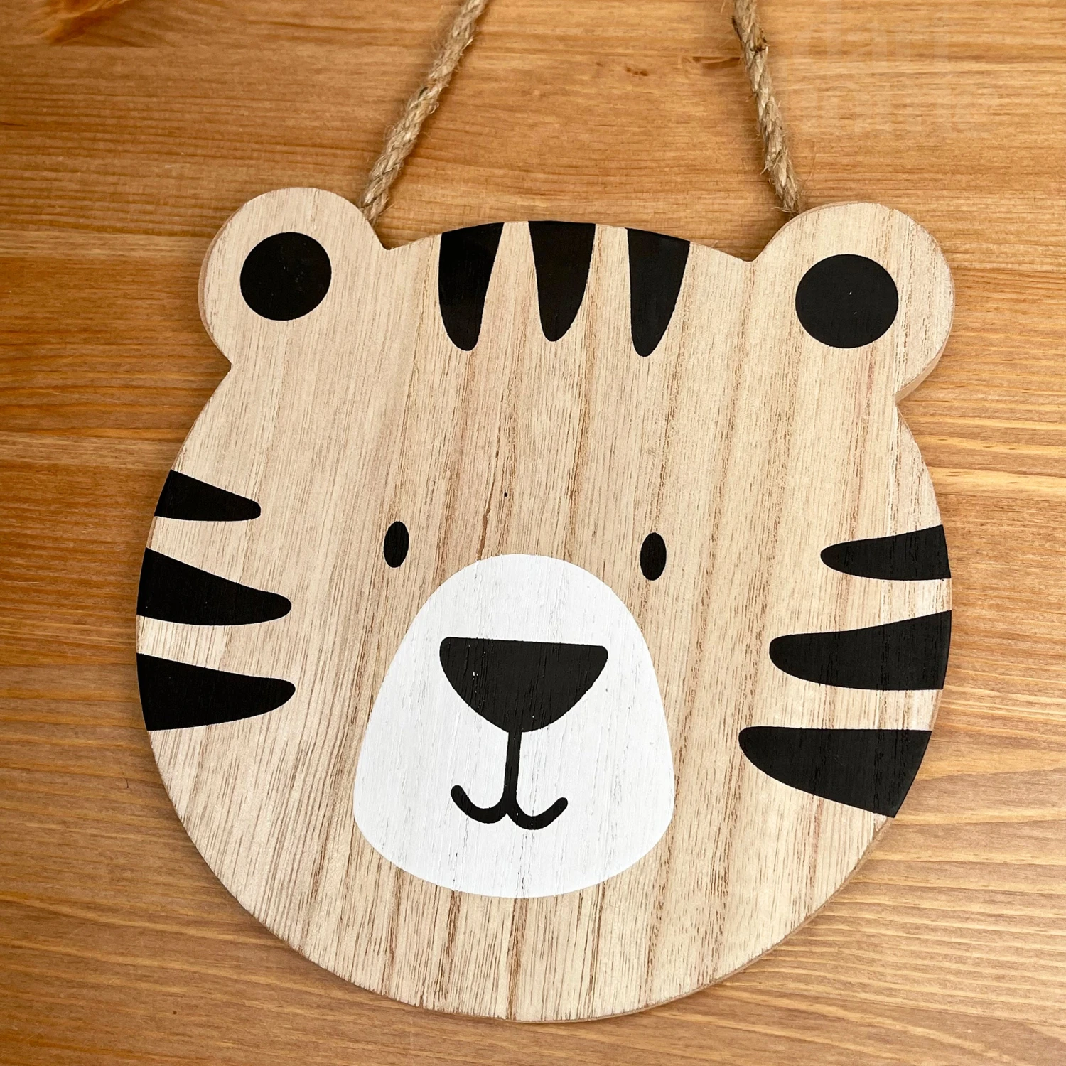Darthome Limited Hanging Tiger Head Plaque 1 Darthome Limited Hanging Tiger Head Plaque