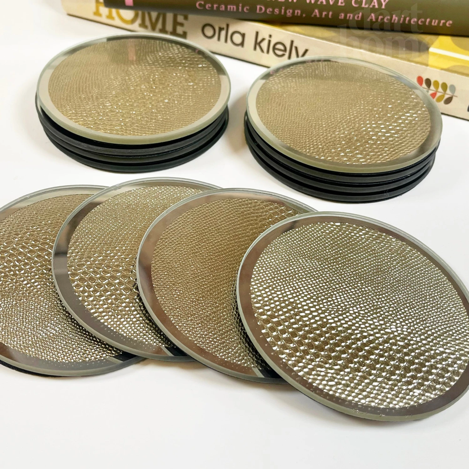Darthome Limited Sets Of Gold Alligator Glass Coasters 4 Darthome Limited Sets Of Gold Alligator Glass Coasters - Image 4