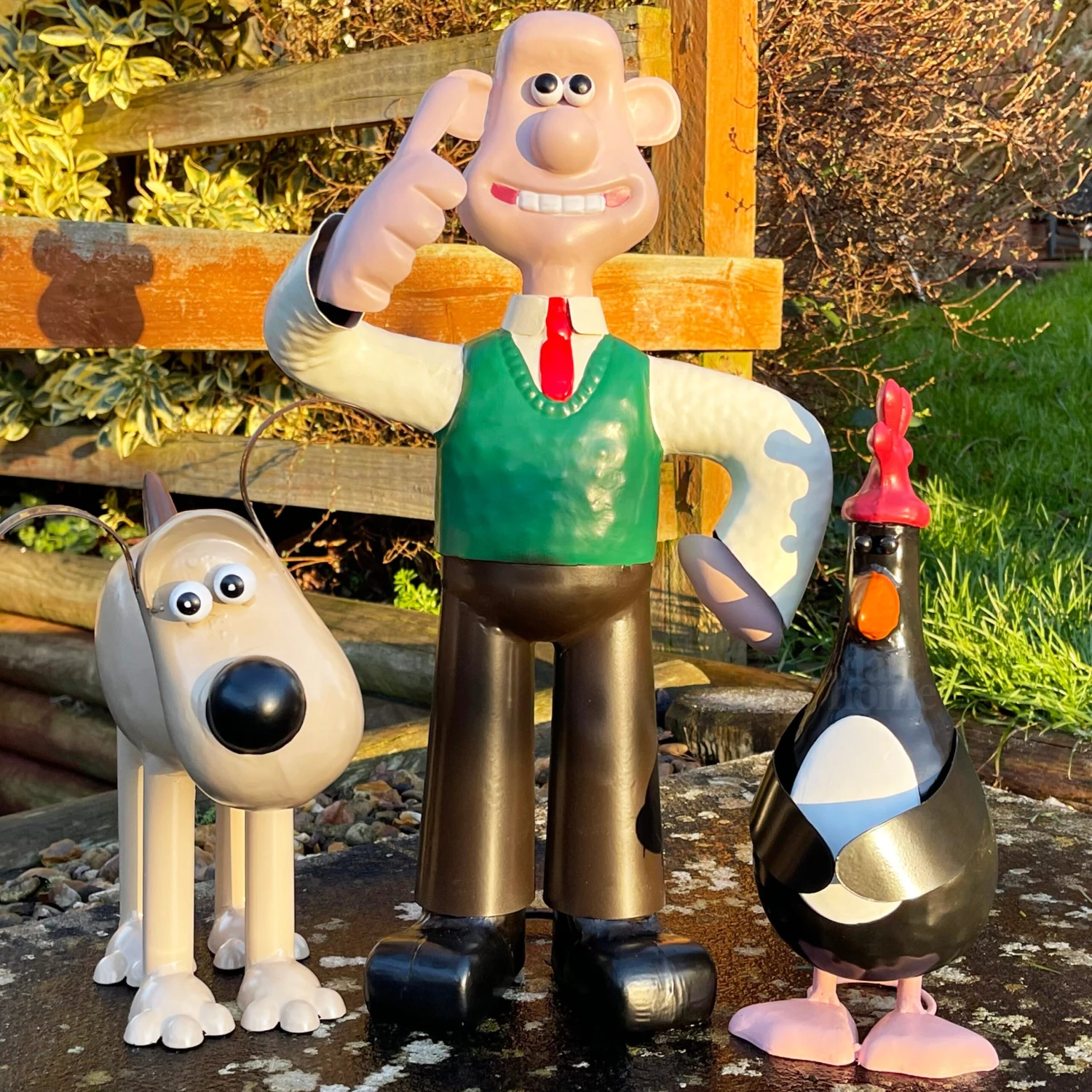 Darthome Limited Metal Wallace And Gromit Garden Statues 1 Darthome Limited Metal Wallace And Gromit Garden Statues